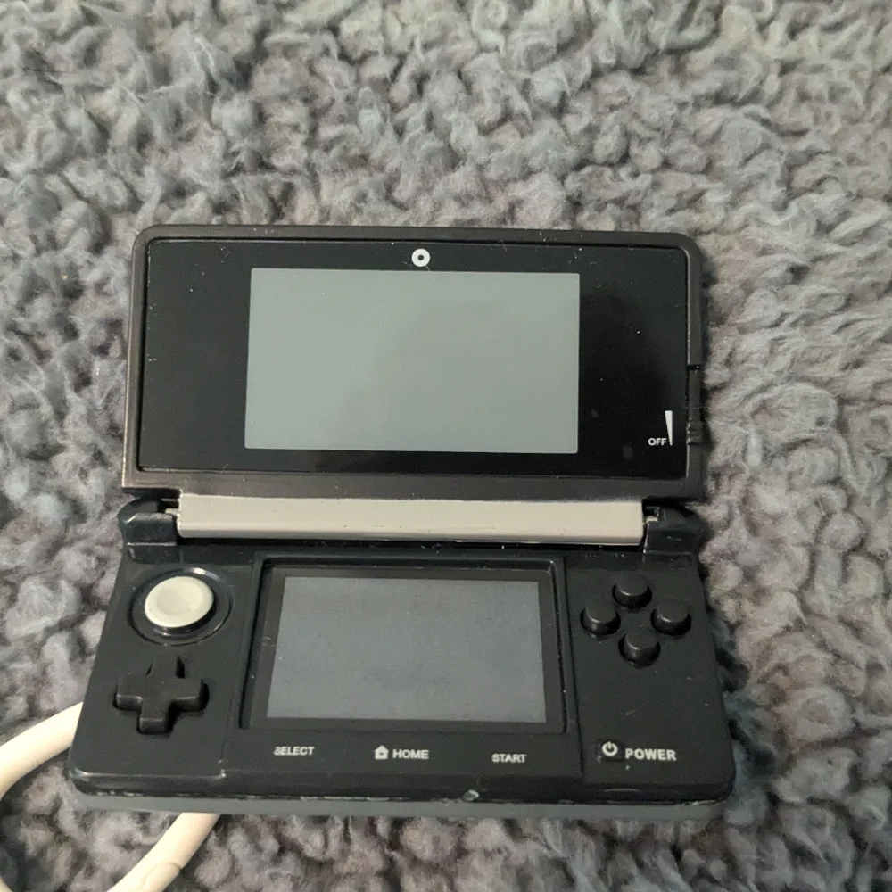 Nintendo Keychains - Picture 6 of 6